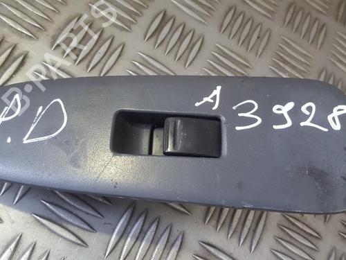 Used Switch Switch TOYOTA PREVIA II (_R3_) 2.0 D-4D (CLR30_, CLR30R) (116 hp) 33495825 33495825