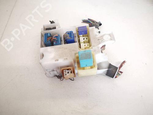 Used Fuse box Fuse box TOYOTA COROLLA (_E12_) 2.0 D-4D (CDE120R, CDE120L_) (110 hp) 32940349 32940349