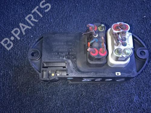 Used Fuse box Fuse box JAGUAR XJ (X308) 3.2 (237 hp) 33531424 33531424