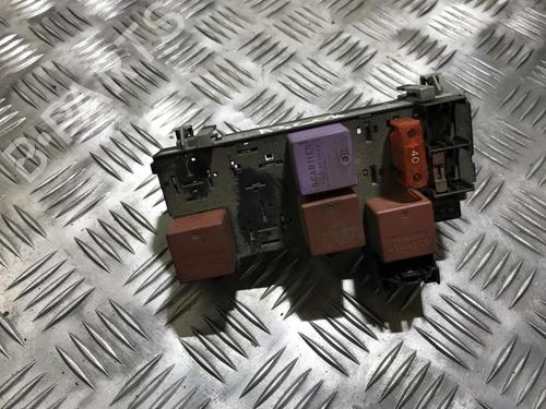 Used Fuse box Fuse box RENAULT MEGANE Scenic (JA0/1_) 1.6 i (JA0L) (75 hp) 33491193 33491193