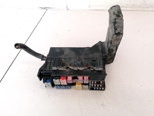 Used Fuse box NISSAN X-TRAIL I (T30) 2.2 dCi (136 hp) 32875594