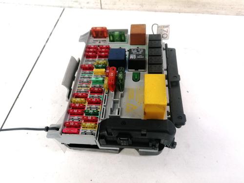 fuse-box-opel-vectra-b-j96-1995-1996-1997-1998-1999-2000-2001-2002-2003-2004-32904286 main image