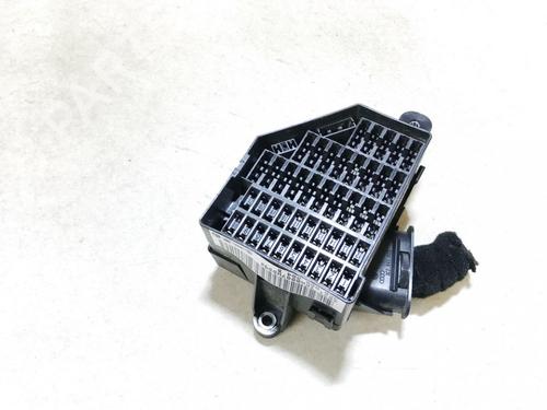 Used Fuse box Fuse box VW PASSAT B6 (3C2) 1.9 TDI (105 hp) 33069720 33069720
