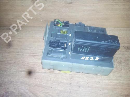fuse-box-ford-focus-i-daw-dbw-1998-1999-2000-2001-2002-2003-2004-2005-2006-2007-2008-2009-33515486 main image