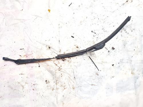 front-windshield-wiper-arm-audi-a4-b5-8d2-1994-1995-1996-1997-1998-1999-2000-2001-32895361 main image