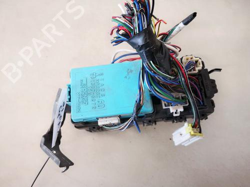 Used Fuse box Fuse box MITSUBISHI COLT V (CJ_, CP_) 1300 GL,GLX (CJ1A) (75 hp) 32882096 32882096