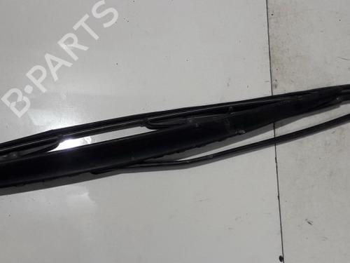 Used Front windshield wiper arm Front windshield wiper arm 33515116 33515116