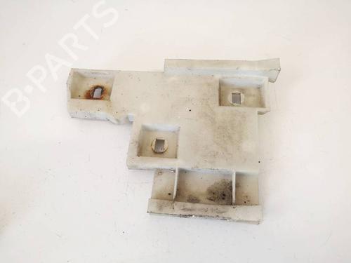 Used Front bumper bracket Front bumper bracket 35203148 35203148