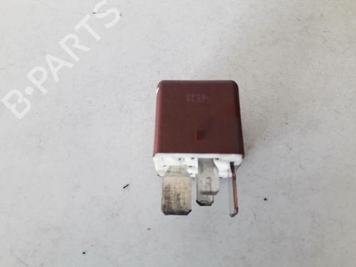 Used Electronic sensor Electronic sensor TOYOTA AVENSIS VERSO (_M2_) 2.0 D (CLM20_, CLM20R) (116 hp) 33074129 33074129