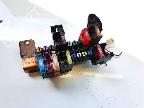 Used Fuse box Fuse box MERCEDES-BENZ CLS (C219) CLS 320 CDI (219.322) (224 hp) 32945229 32945229