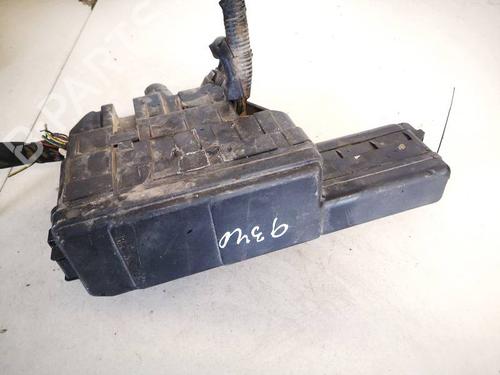 Used Fuse box Fuse box TOYOTA AVENSIS (_T22_) 2.0 D-4D (CDT220_, CDT220R) (110 hp) 32952867 32952867