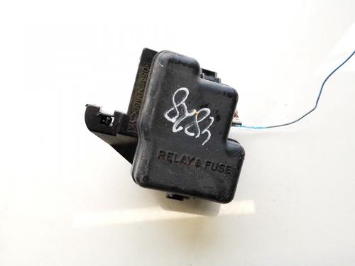 fuse-box-toyota-previa-ii-_r3_-2000-2001-2002-2003-2004-2005-2006-33062032 main image