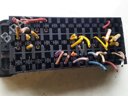 Fuse box RENAULT TRAFIC II Bus (JL) 1.9 dCI 100 (JL0C, JL0K) | BP33518853E1 - Image 2