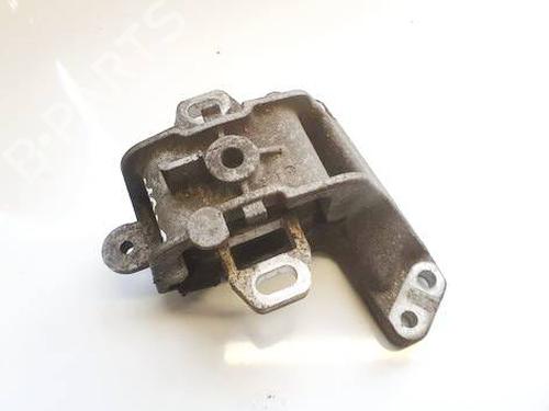Used Engine mount Engine mount CITROËN C5 III (RD_) 2.0 HDi 140 (RDRHF8, RDRHFA, RDRHA8, RDRHAJ) (140 hp) 33999820 33999820