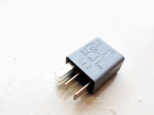 Used Electronic sensor Electronic sensor OPEL ZAFIRA / ZAFIRA FAMILY B (A05) 1.9 CDTI (M75) (120 hp) 33060501 33060501