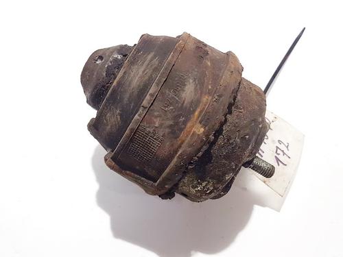 Used Engine mount Engine mount VOLVO S80 I (184) 2.5 TDI (140 hp) 32898731 32898731