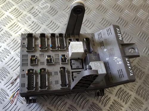 Used Fuse box Fuse box RENAULT LAGUNA I (B56_, 556_) 2.0 (556A) (139 hp) 33492115 33492115