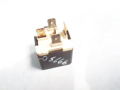 Electronic sensor RENAULT ESPACE II (J/S63_) 2.0 (J636) | BP33100279M84 - Image 2