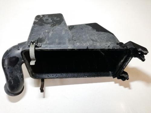 Used Air filter box Air filter box TOYOTA RAV 4 II (_A2_) 2.0 D 4WD (CLA20_, CLA21_, CLA20R, CLA21R) (116 hp) 35836552 35836552