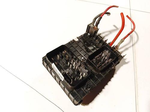 Used Fuse box Fuse box VW GOLF V (1K1) 1.4 FSI (90 hp) 32559341 32559341