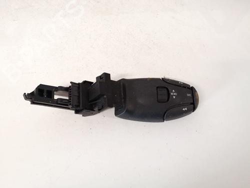 Used Steering wheel controls Steering wheel controls 35481822 35481822