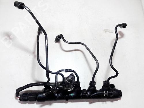 Used Injection rail Injection rail TOYOTA AVENSIS VERSO (_M2_) 2.0 D (CLM20_, CLM20R) (116 hp) 35619885 35619885