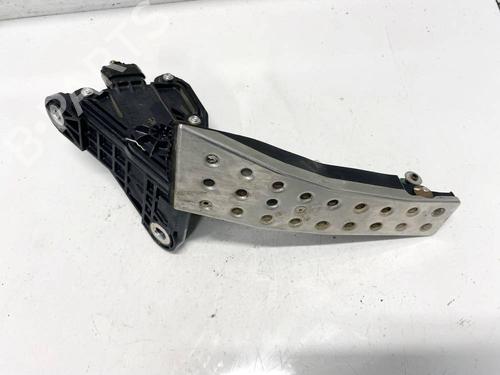 Pedal Pedal HONDA CIVIC VIII Hatchback (FN, FK) 1.8 (FN1, FK2) (140 hp) 35033689 35033689