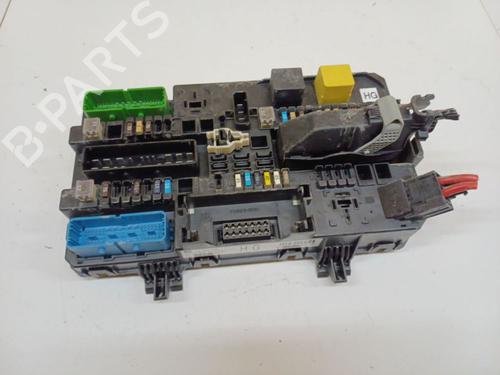 Used Fuse box Fuse box OPEL ZAFIRA / ZAFIRA FAMILY B (A05) 1.9 CDTI (M75) (120 hp) 33730880 33730880