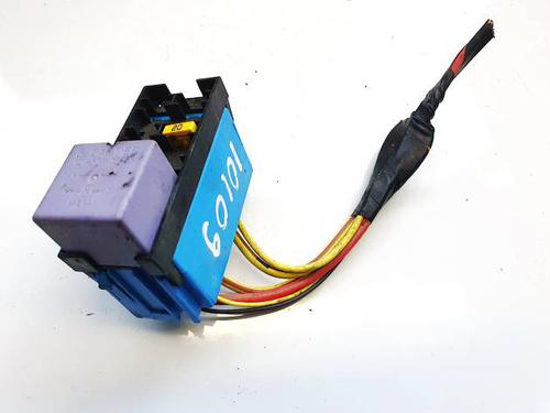 fuse-box-renault-scenic-ii-jm01_-2003-2004-2005-2006-2007-2008-2009-2010-32573454 main image