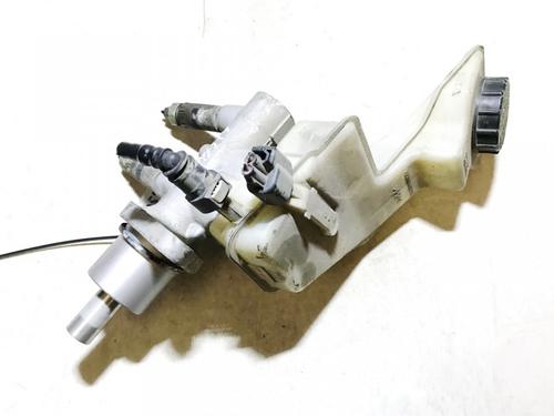 Used Brake master cylinder Brake master cylinder MAZDA 3 (BK) 2.0 (BKEP) (150 hp) 35882627 35882627