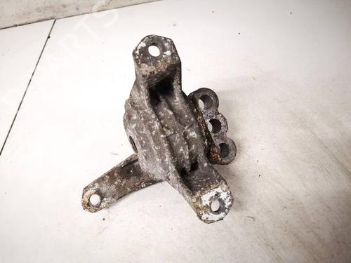 Used Engine mount Engine mount 32932105 32932105