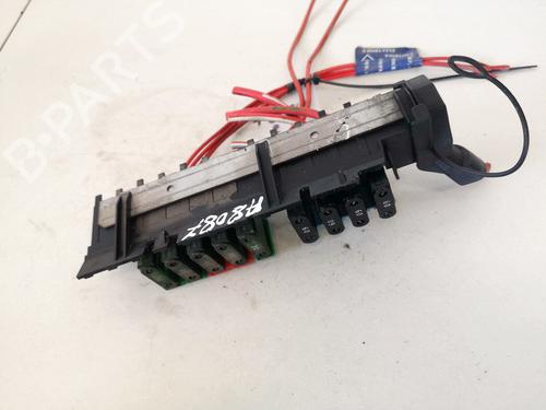 Used Fuse box Fuse box 32908667 32908667