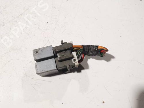 Used Fuse box Fuse box HONDA CIVIC VIII Hatchback (FN, FK) 2.2 CTDi (FK3) (140 hp) 32564989 32564989