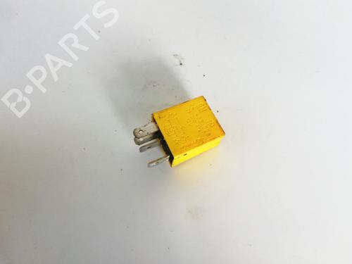 Used Electronic sensor Electronic sensor OPEL MERIVA A MPV (X03) 1.7 CDTI (E75) (100 hp) 32883210 32883210