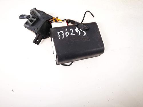 Used Electronic module HYUNDAI SONATA IV (EF) 2.0 (134 hp) 33073884