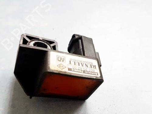 Used Electronic module Electronic module RENAULT SCÉNIC II (JM0/1_) 1.5 dCi (JM0F) (82 hp) 33106235 33106235