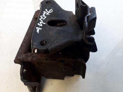 Used Engine mount Engine mount HYUNDAI ELANTRA III (XD) 2.0 CRDi (113 hp) 33515352 33515352