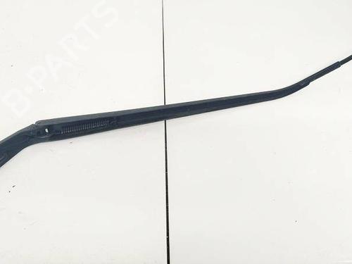 front-windshield-wiper-arm-suzuki-sx4-s-cross-jy-2013-32593213 main image