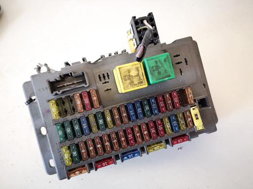 Used Fuse box Fuse box ROVER 75 (RJ) 2.0 CDT (115 hp) 32906001 32906001