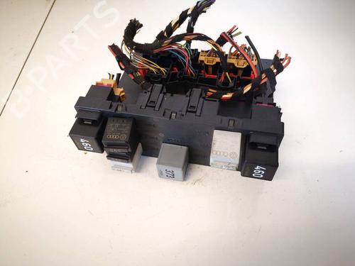 Used Fuse box Fuse box SEAT LEON (1P1) 1.6 (102 hp) 32943838 32943838