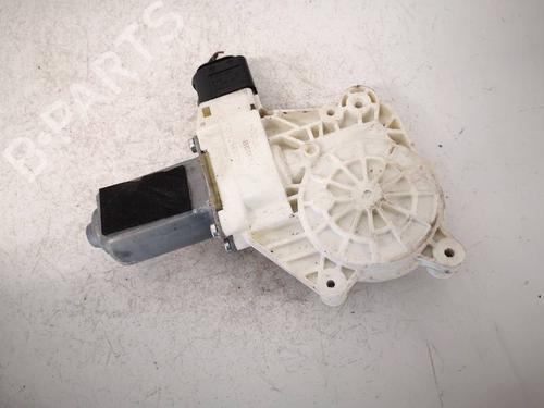 Used Right rear window motor Right rear window motor BMW 5 (F10) 520 d (184 hp) 39701782 39701782