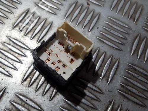 Mirror switch TOYOTA RAV 4 II (_A2_) 2.0 D 4WD (CLA20_, CLA21_, CLA20R, CLA21R) | BP35702382I25 - Image 2