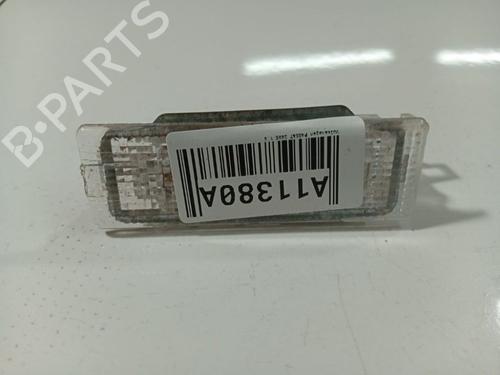 Plafonnier Plafonnier VW PASSAT B6 (3C2) 1.9 TDI (105 hp) 36151623 36151623