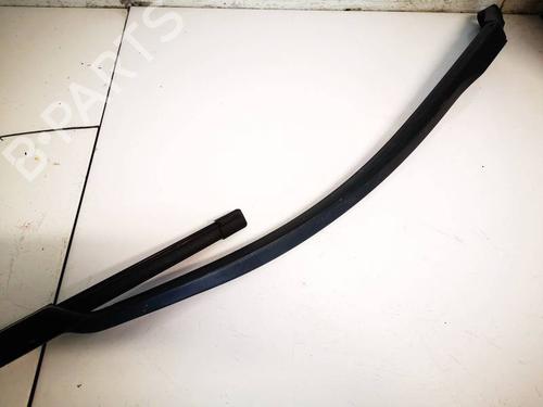 Used Front windshield wiper arm Front windshield wiper arm TOYOTA AVENSIS Saloon (_T27_) 2.0 D-4D (ADT270_, ADT270R) (126 hp) 32580883 32580883