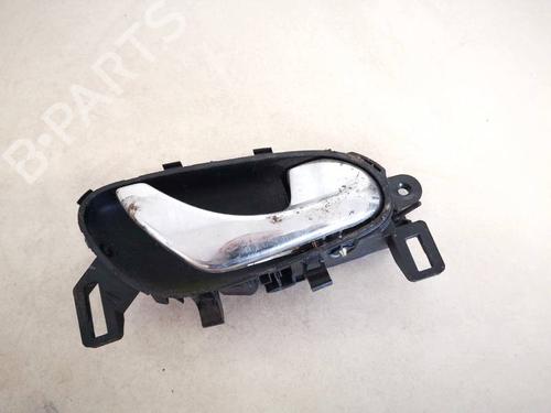Used Rear right interior door handle Rear right interior door handle 35323873 35323873