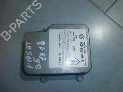 ecu-airbags-vw-passat-b5-variant-3b5-1997-1998-1999-2000-2001-33485186 main image