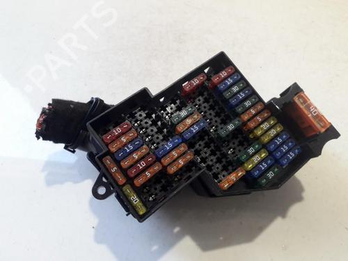 Used Fuse box Fuse box VW TOUAREG (7LA, 7L6, 7L7) 3.0 V6 TDI (225 hp) 33510939 33510939
