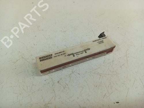 electronic-module-renault-megane-iii-hatchback-bz01_-b3_-2008-39062528 main image