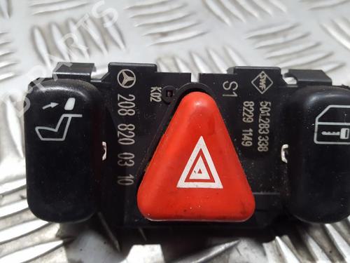 Used Warning switch Warning switch MERCEDES-BENZ CLK Convertible (A208) CLK 230 Kompressor (208.448) (197 hp) 35706142 35706142