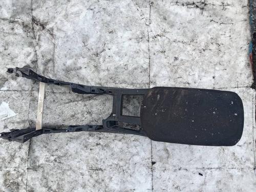 Used Armrest / Center console Armrest / Center console 34881608 34881608